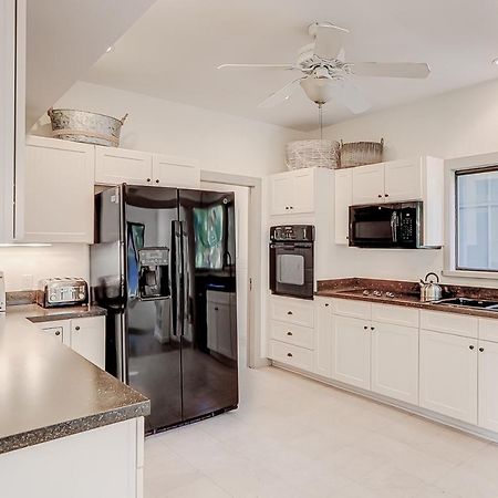 20 Pelican Hilton Head Island Exterior photo